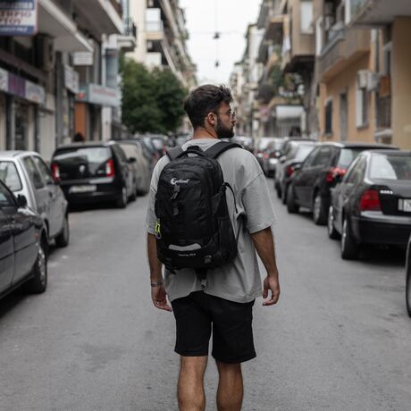 Σακίδιο πλάτης πόλης-ορειβατικό (ανατομική-πλάτη) Cardinal 47L 911 μαύρο Σακίδιο πλάτης πόλης-ορειβατικό (ανατομική-πλάτη) Cardinal 47L 911 μαύρο